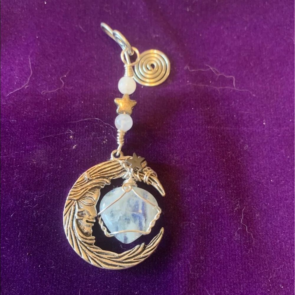 Mug Buddy moon with Aura Quartz